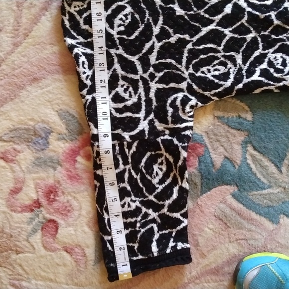 Moth by Anthropologie Rose pullover sweater - Picture 11 of 11